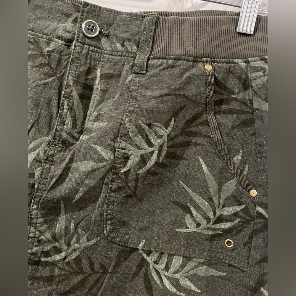 Croft & Barrow Stretch Skort Size 6 - Picture 2 of 5